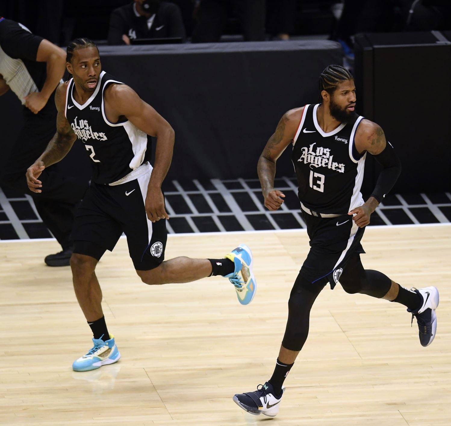 给球队提供 给球队提供